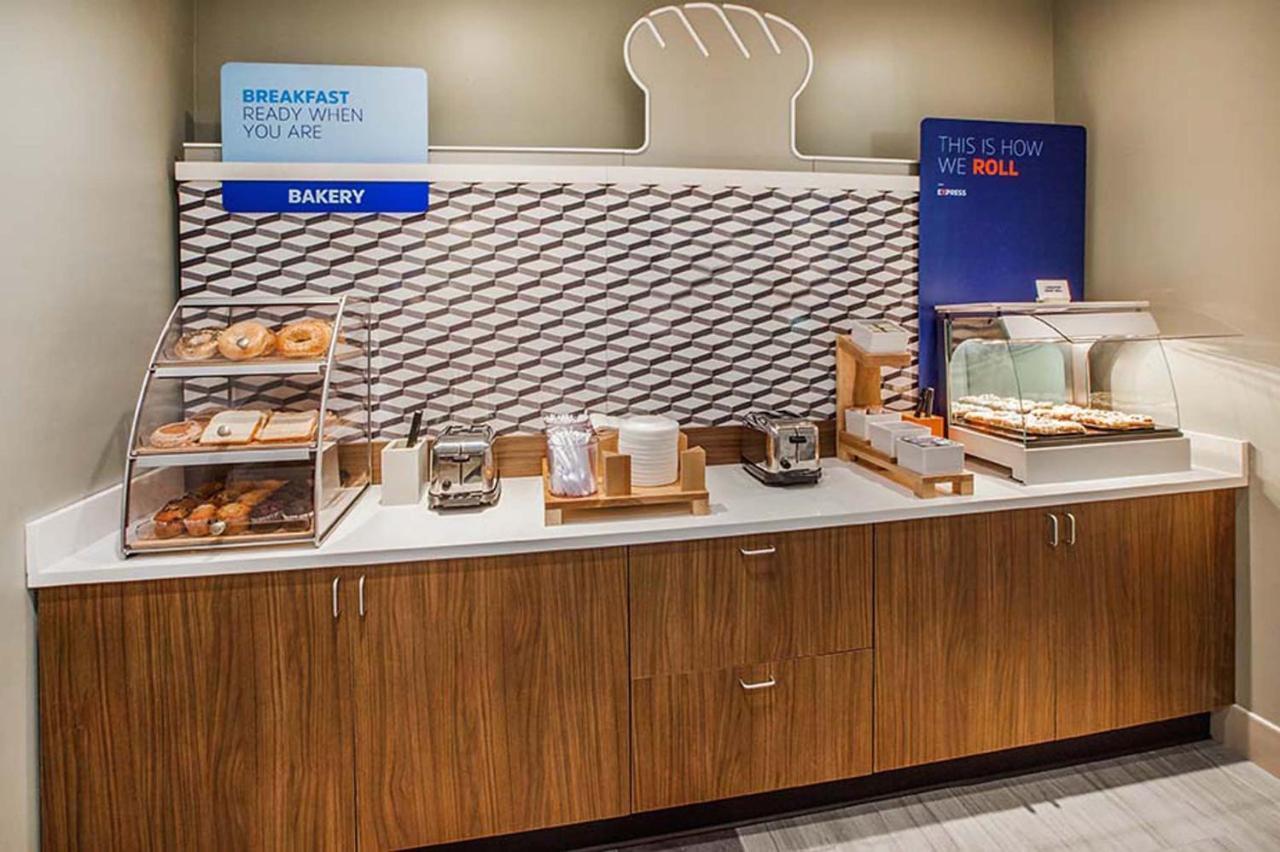 Holiday Inn Express Johnson City By Ihg Eksteriør bilde